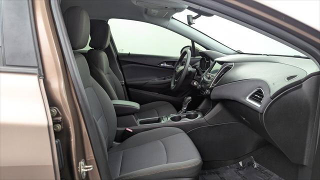 Used 2019 Chevrolet Cruze LS w/ LS Convenience Package FWD image 21
