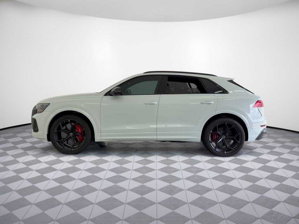 Certified 2025 Audi RS Q8 performance AWD/4WD image 2