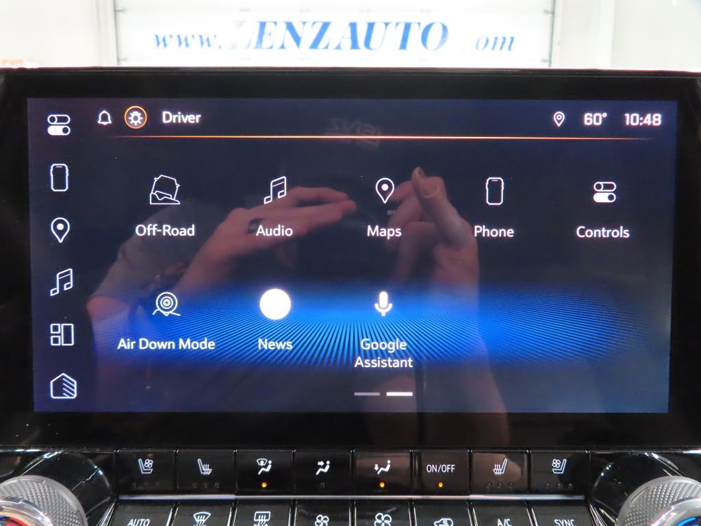 Used 2026 Chevrolet Colorado ZR2 w/ Technology Package AWD/4WD image 28