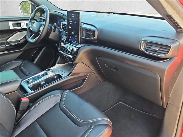 Used 2024 Ford Explorer ST w/ Equipment Group 401A AWD/4WD image 24