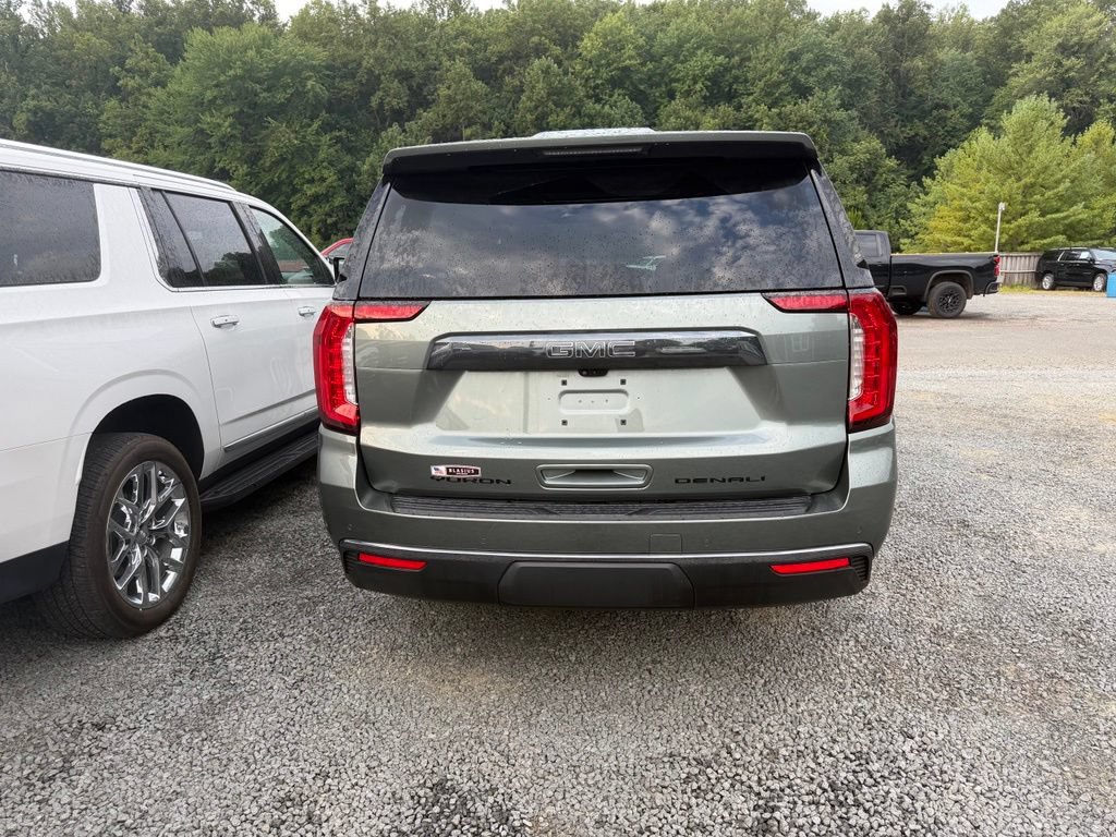 Used 2024 GMC Yukon Denali Ultimate AWD/4WD image 6