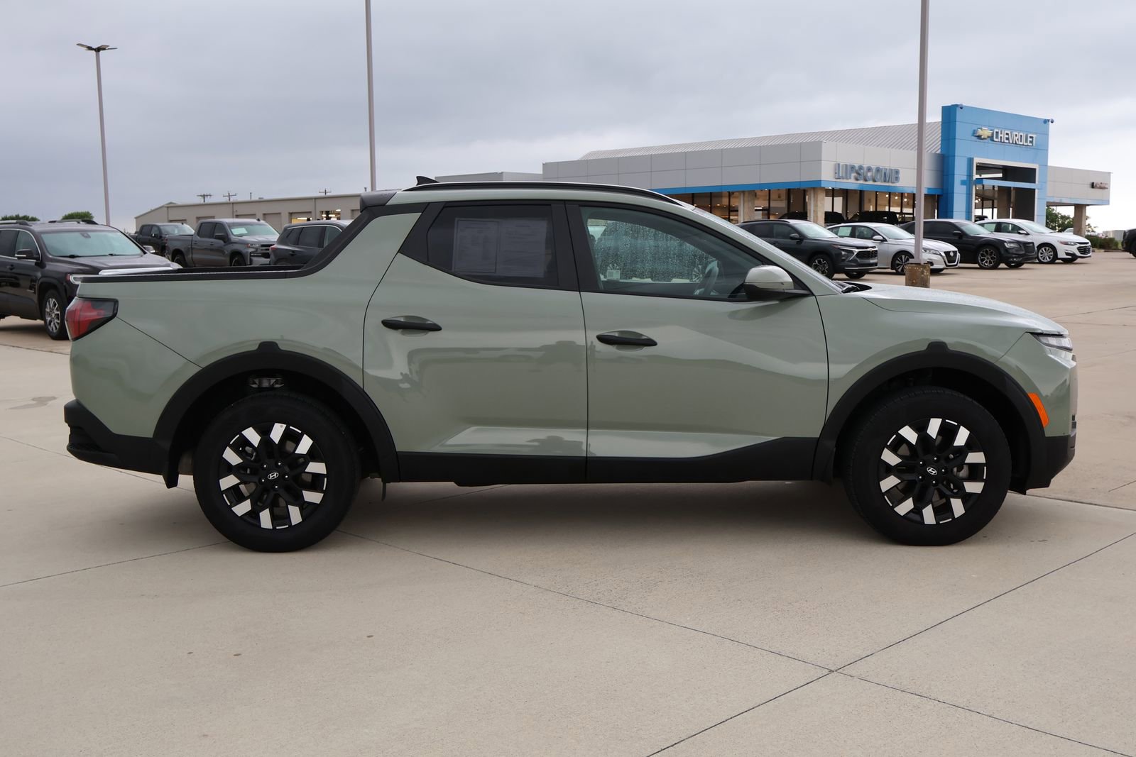 Used 2025 Hyundai Santa Cruz SEL FWD image 5