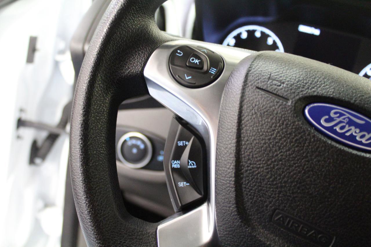 Used 2020 Ford Transit Connect XL image 9