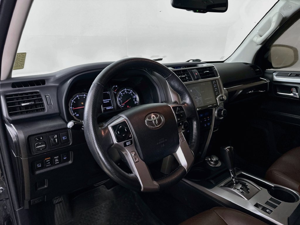 Used 2023 Toyota 4Runner Limited AWD/4WD image 9