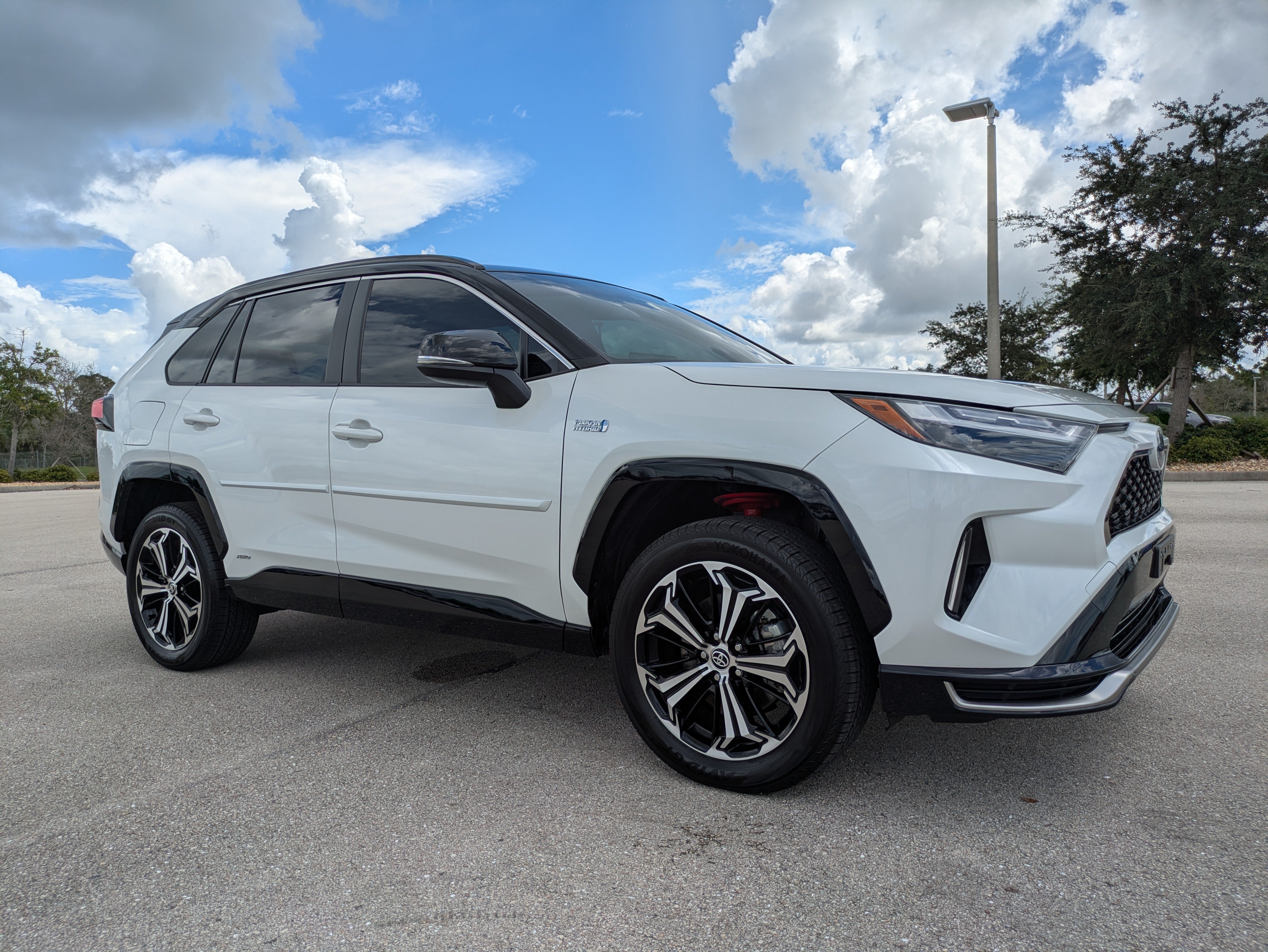 Used 2024 Toyota RAV4 XSE w/ Weather Package AWD/4WD image 2