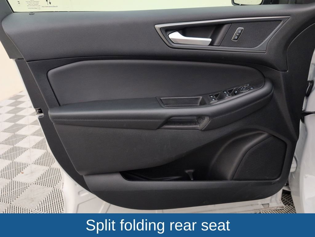 Used 2024 Ford Edge SE image 32