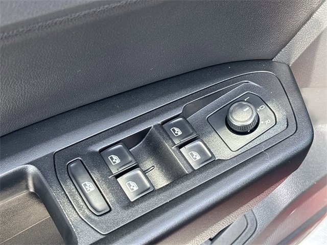 Used 2020 Volkswagen Atlas Cross Sport SE w/ Panoramic Sunroof Package image 20