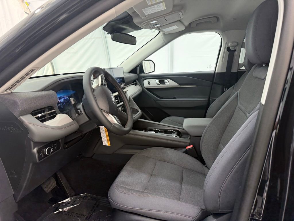 New 2025 Ford Explorer Active image 12