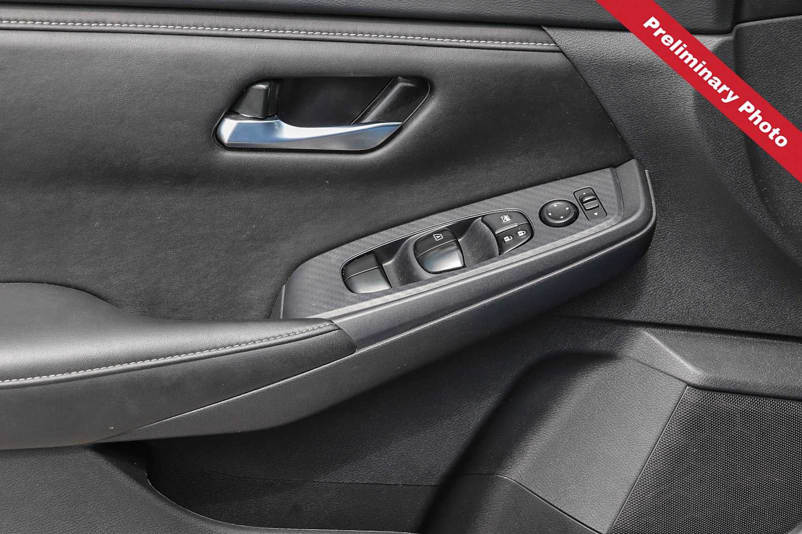 Used 2024 Nissan Sentra SV FWD image 14