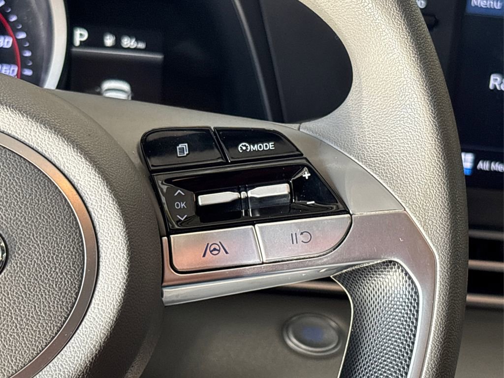 Used 2021 Hyundai Elantra SEL image 29