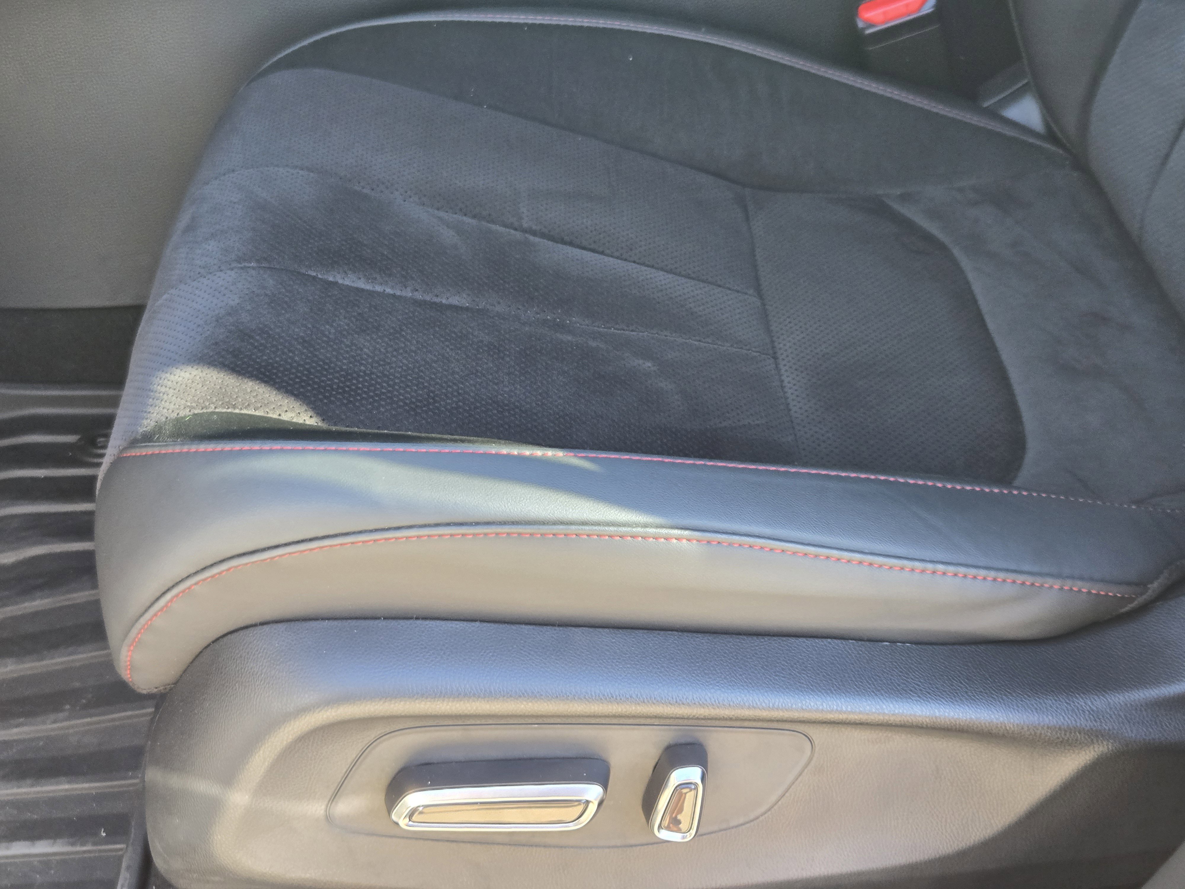 Certified 2025 Acura ADX A-Spec image 31