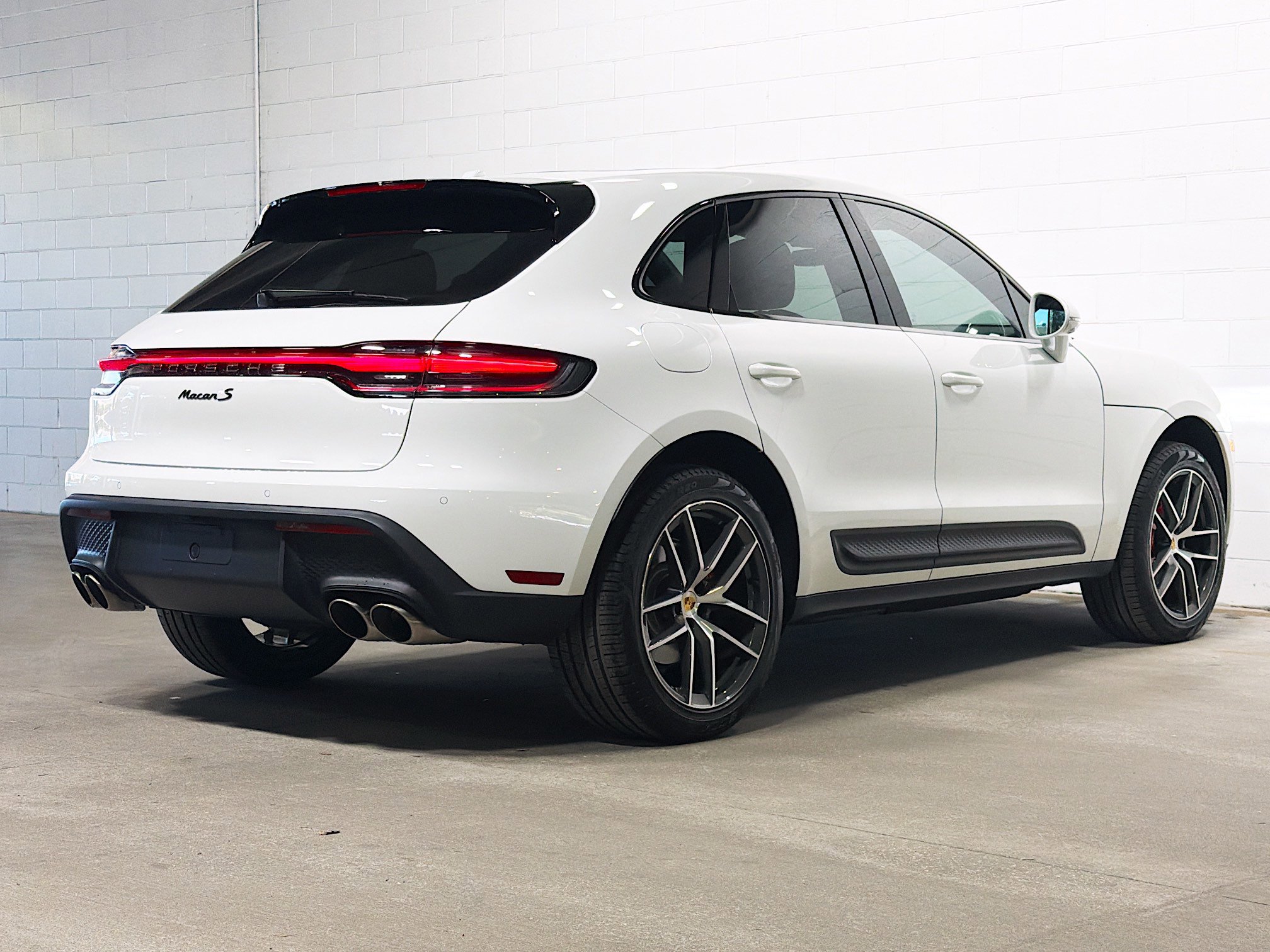Used 2025 Porsche Macan S image 7