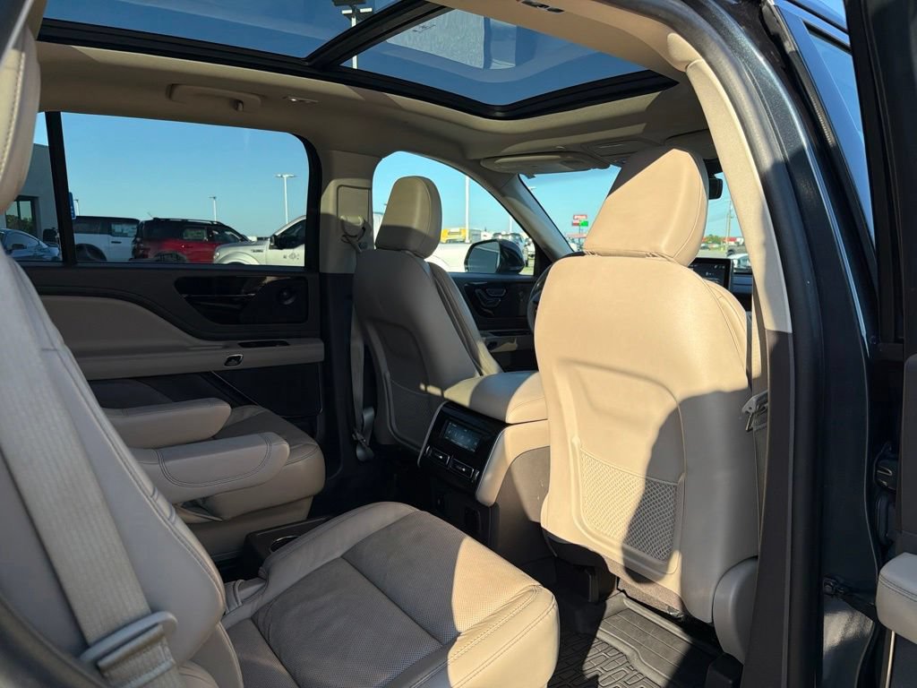 Used 2021 Lincoln Aviator Reserve w/ Equipment Group 201A AWD/4WD image 20