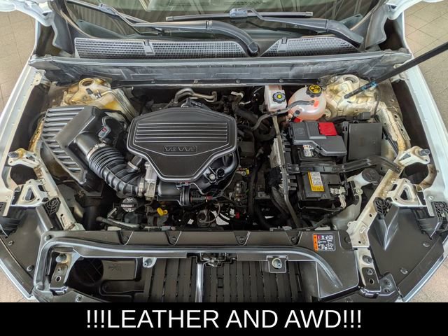 Used 2021 GMC Acadia AT4 w/ GMC Pro Grade Package AWD/4WD image 25