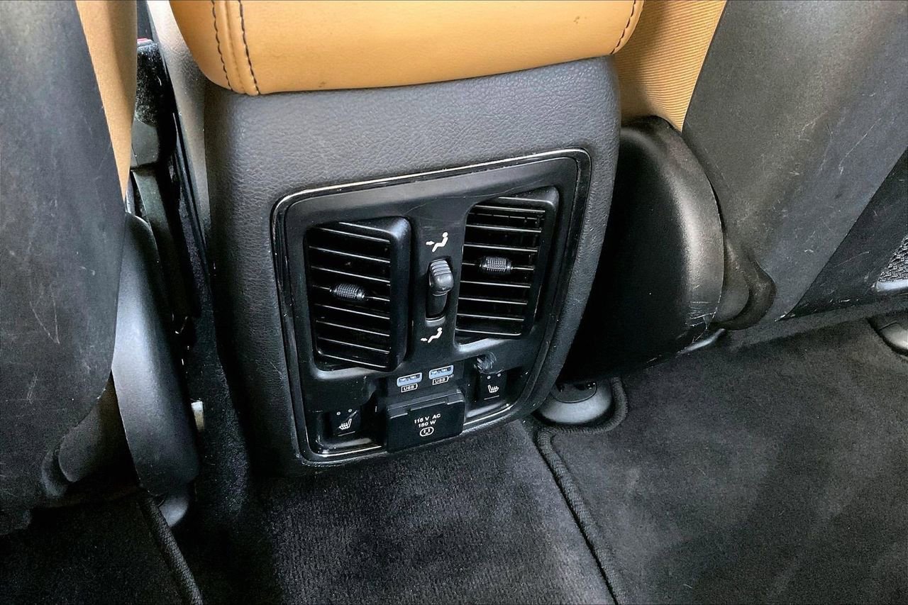 Used 2017 Dodge Durango Citadel w/ Premium Entertainment Group image 18