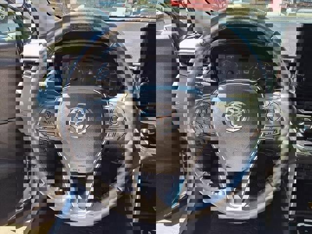 Used 2023 Toyota Corolla Cross LE image 8