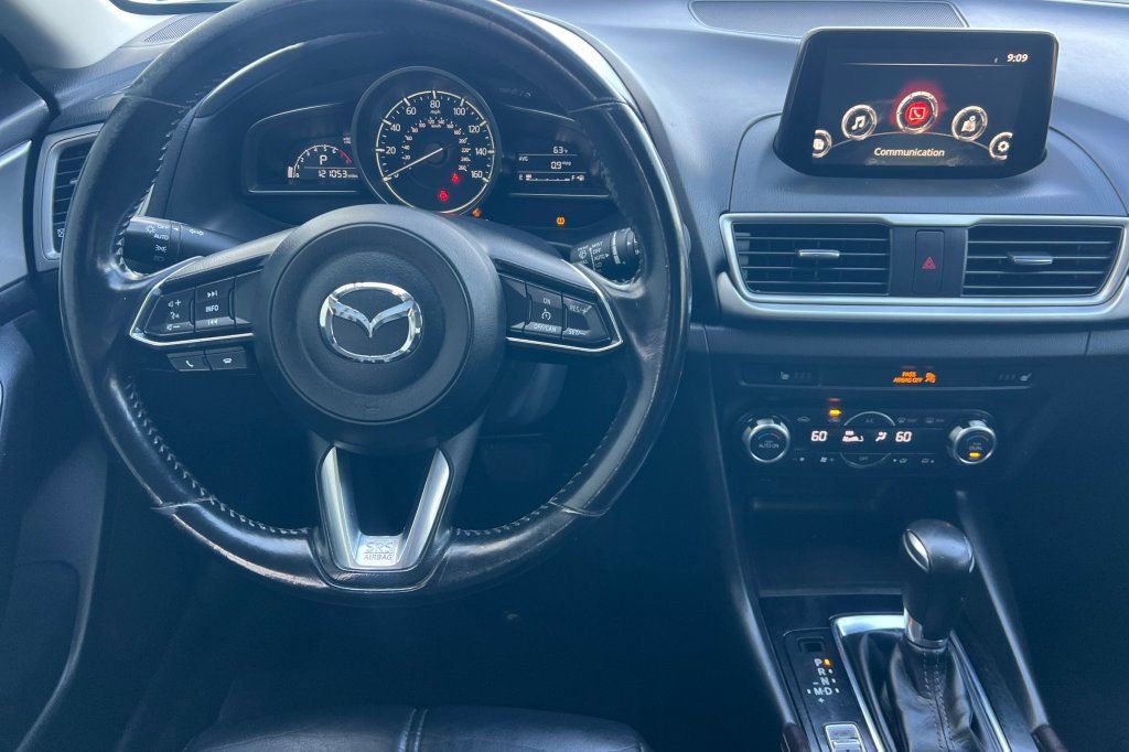 Used 2017 MAZDA MAZDA3 Touring FWD image 11