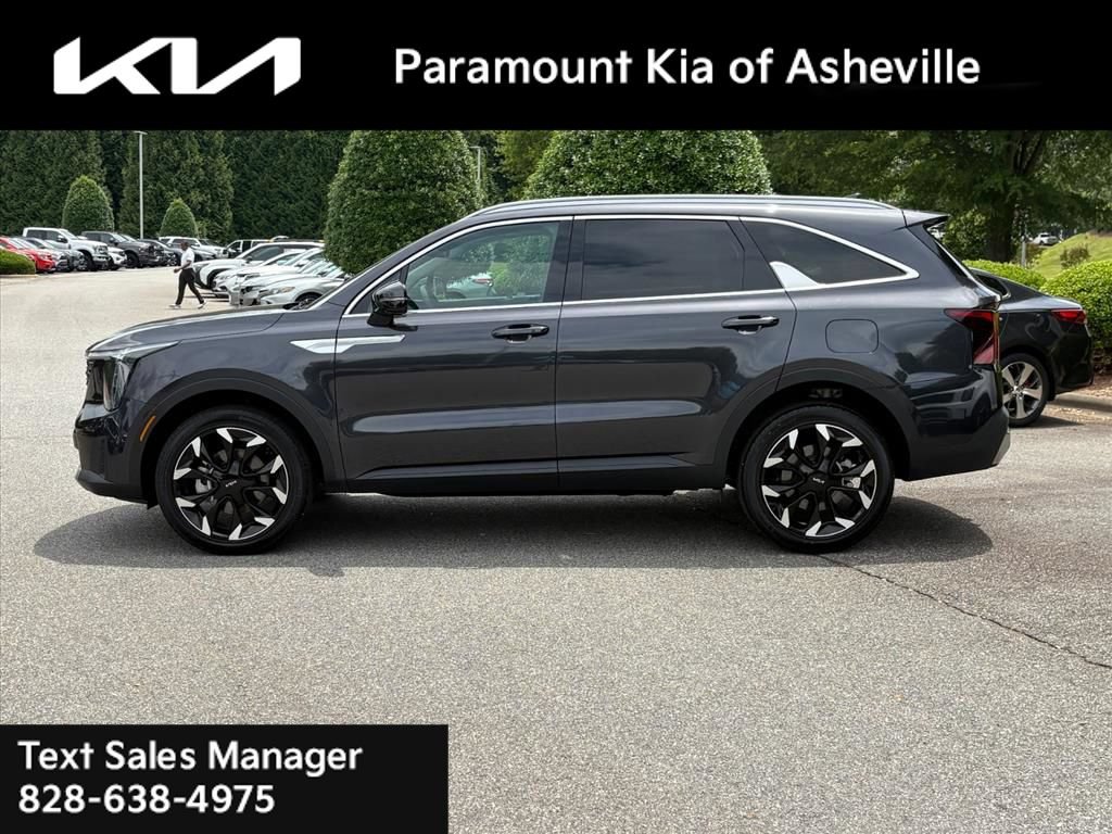Used 2025 Kia Sorento EX w/ Panoramic Sunroof Package AWD/4WD image 3