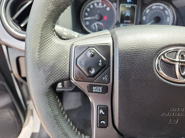 Used 2022 Toyota Tacoma TRD Off-Road w/ Technology Package AWD/4WD image 15