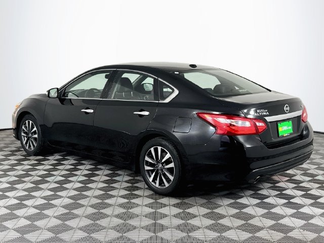 Used 2017 Nissan Altima 2.5 SL FWD image 6