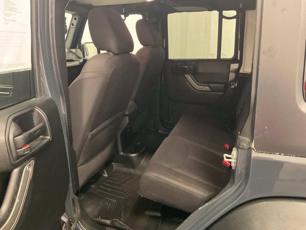 Used 2018 Jeep Wrangler Unlimited Sport AWD/4WD image 28
