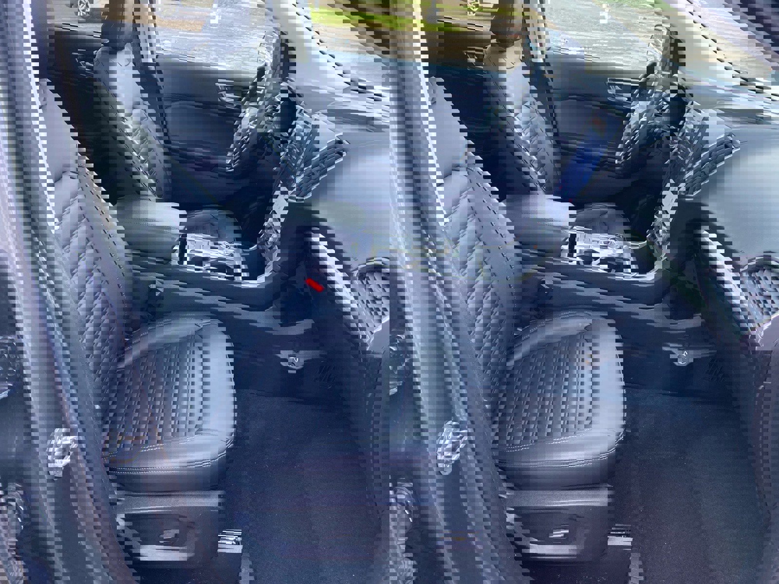 Used 2024 Ford Edge SEL w/ Convenience Package image 26