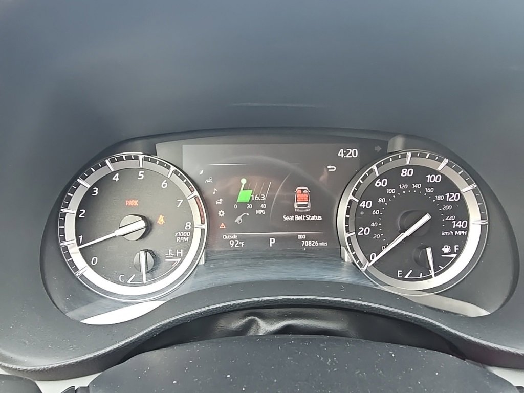 Used 2022 Toyota Highlander XLE image 20