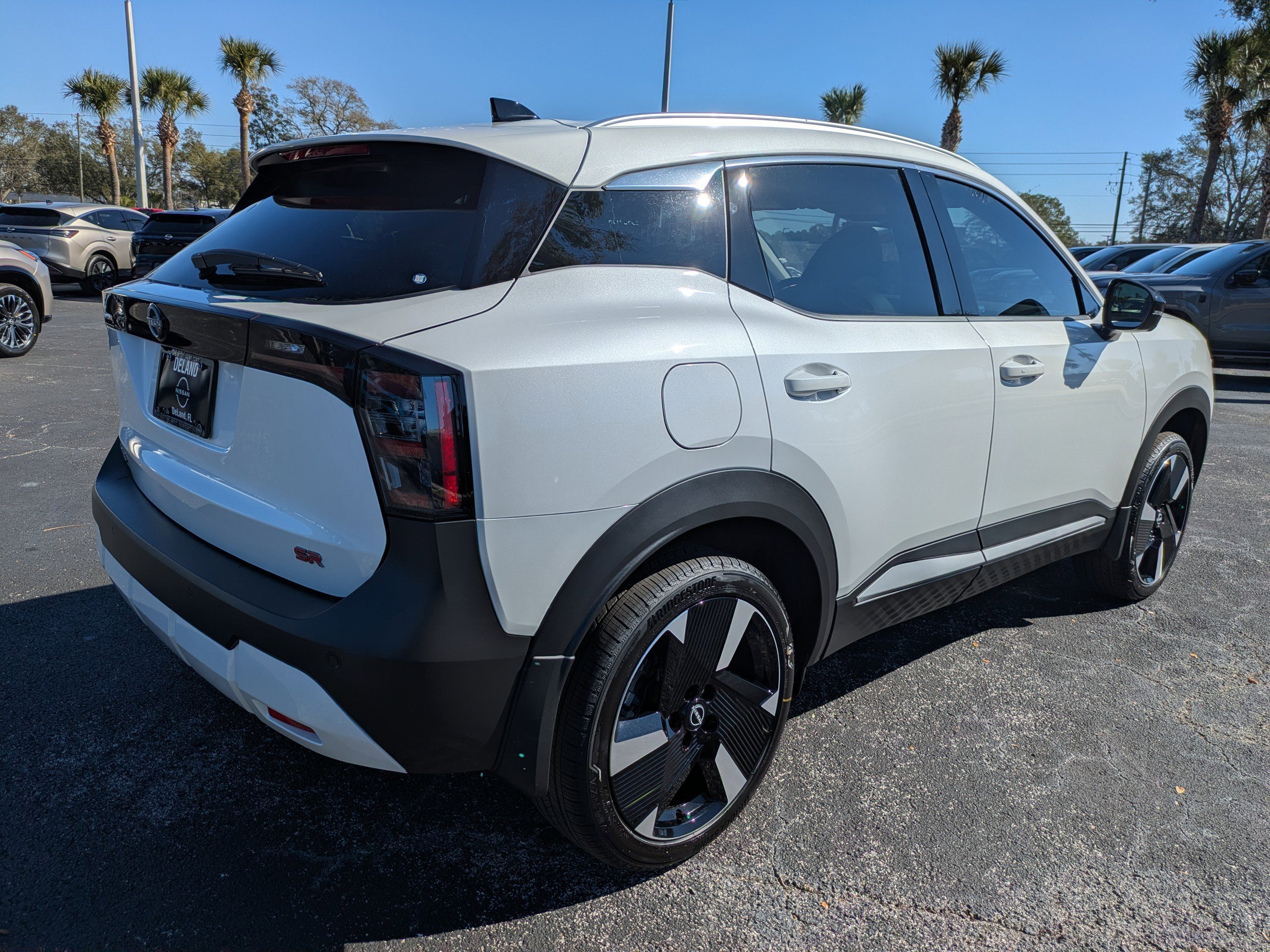 New 2026 Nissan Kicks SR FWD image 4