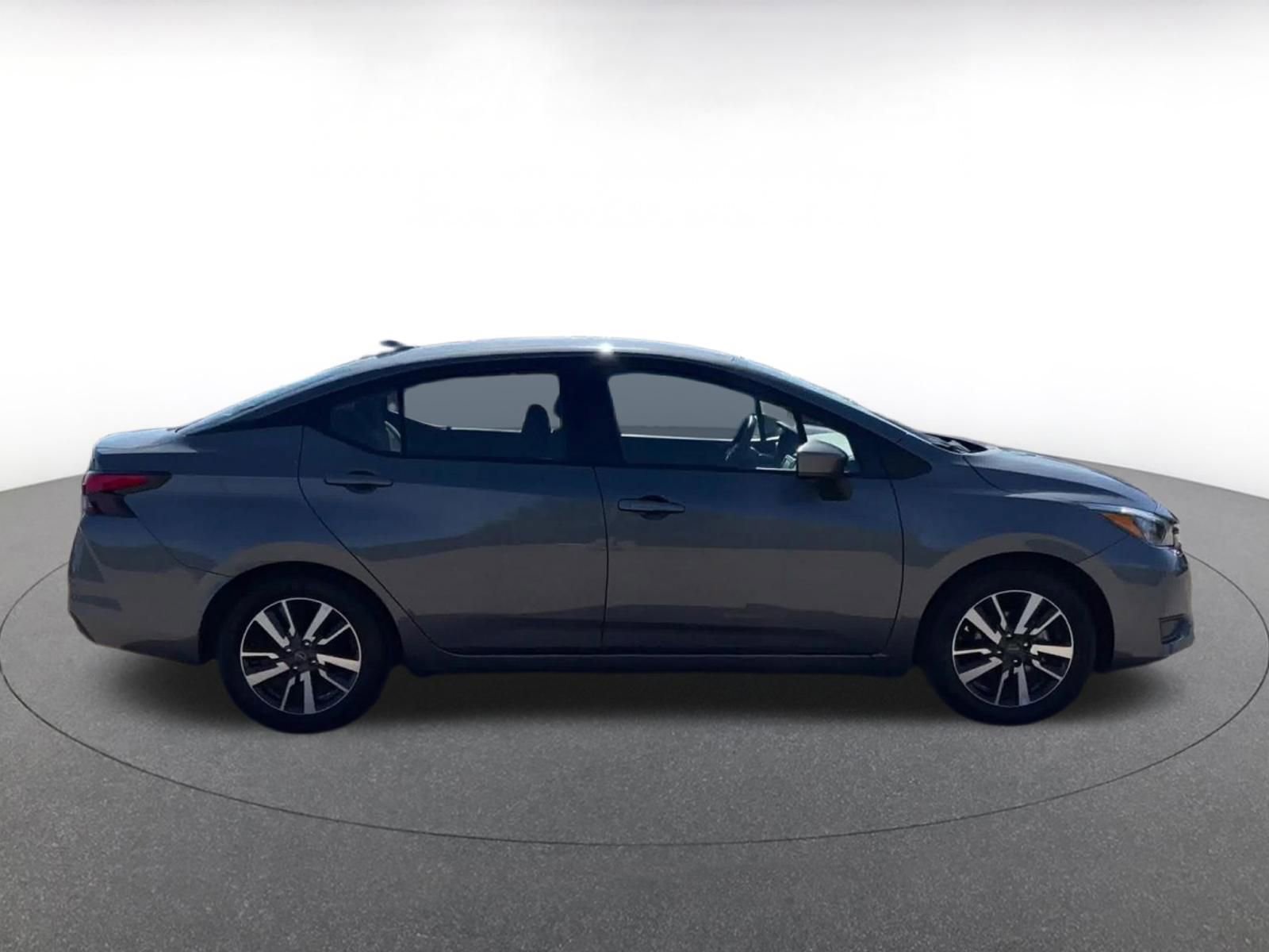 Used 2025 Nissan Versa SV FWD image 16