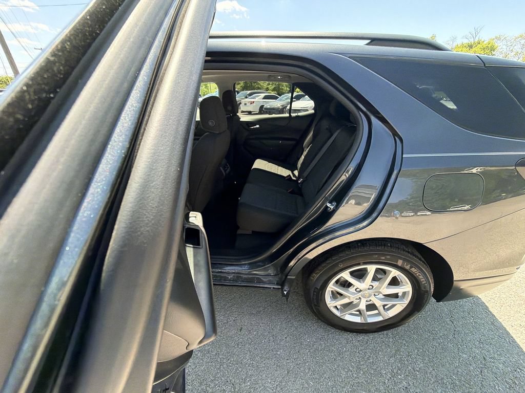 Used 2023 Chevrolet Equinox LT FWD image 22