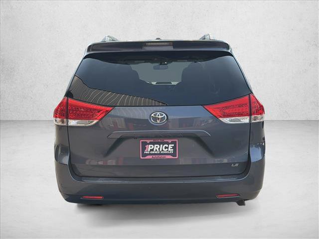 Used 2013 Toyota Sienna LE w/ Towing Pkg FWD image 6
