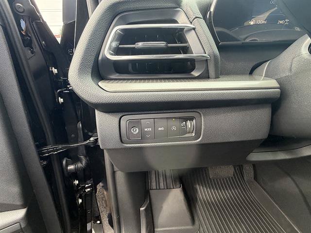 New 2027 Chevrolet Traverse LT w/ Midnight/Sport Edition AWD/4WD image 12