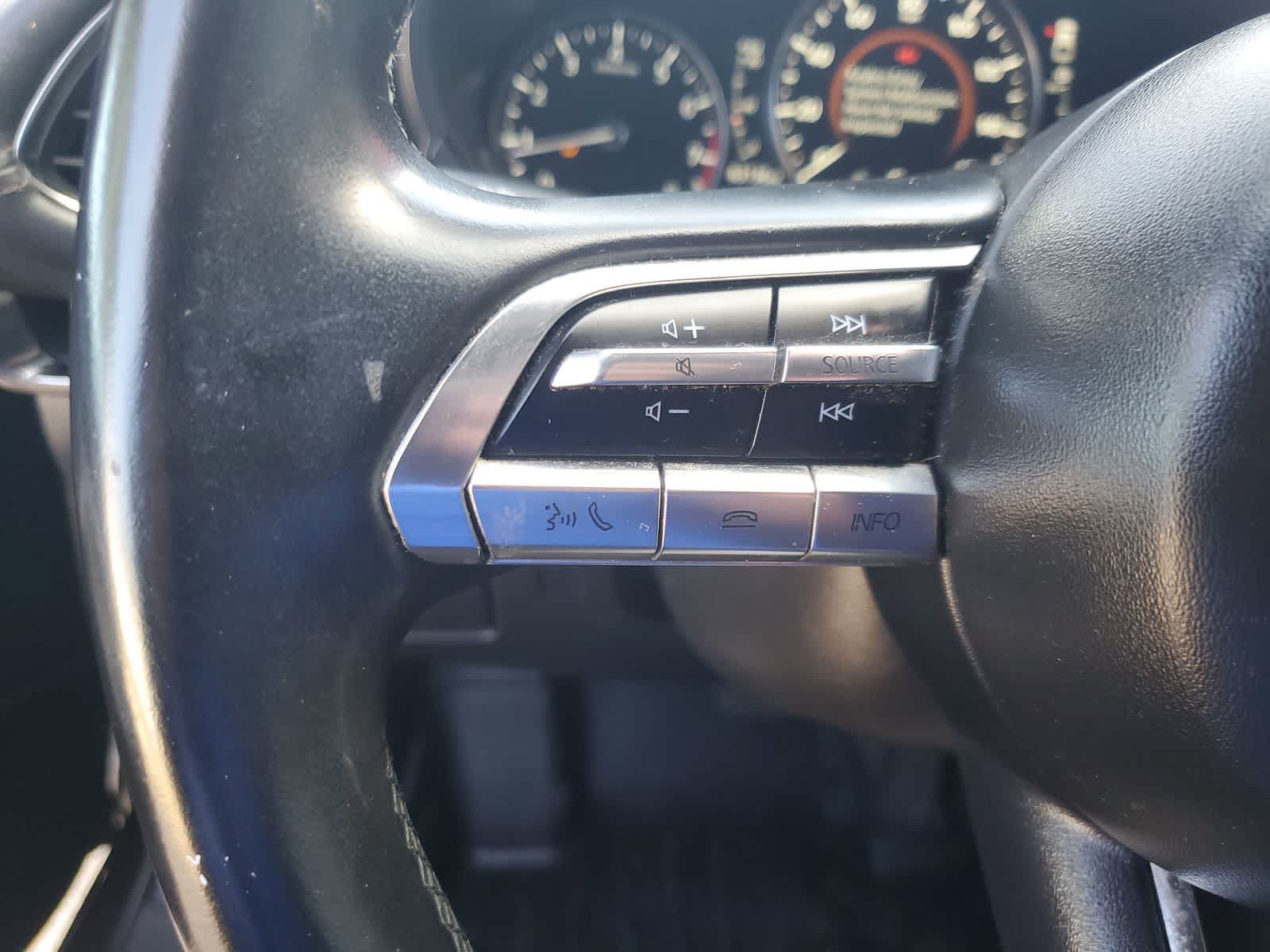 Used 2019 MAZDA MAZDA3 Hatchback FWD image 20