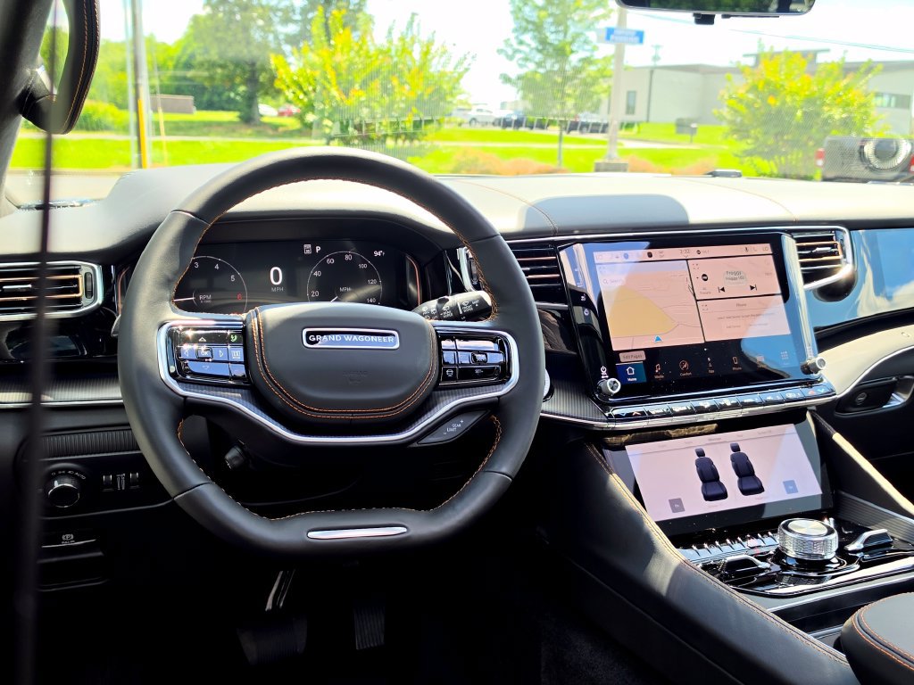 New 2026 Jeep Grand Wagoneer Summit AWD/4WD image 39