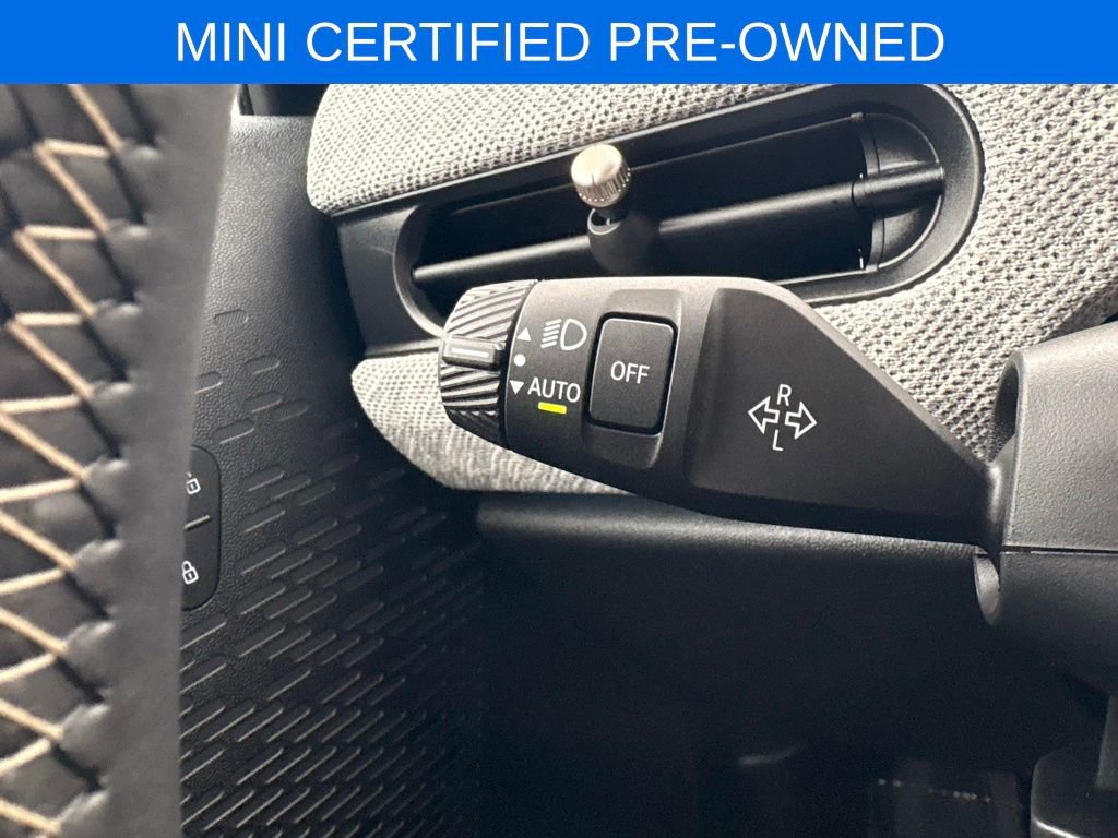 Certified 2025 MINI Cooper S FWD image 28
