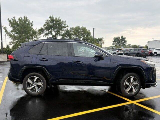 Used 2023 Toyota RAV4 SE w/ Weather & Moonroof Package AWD/4WD image 17