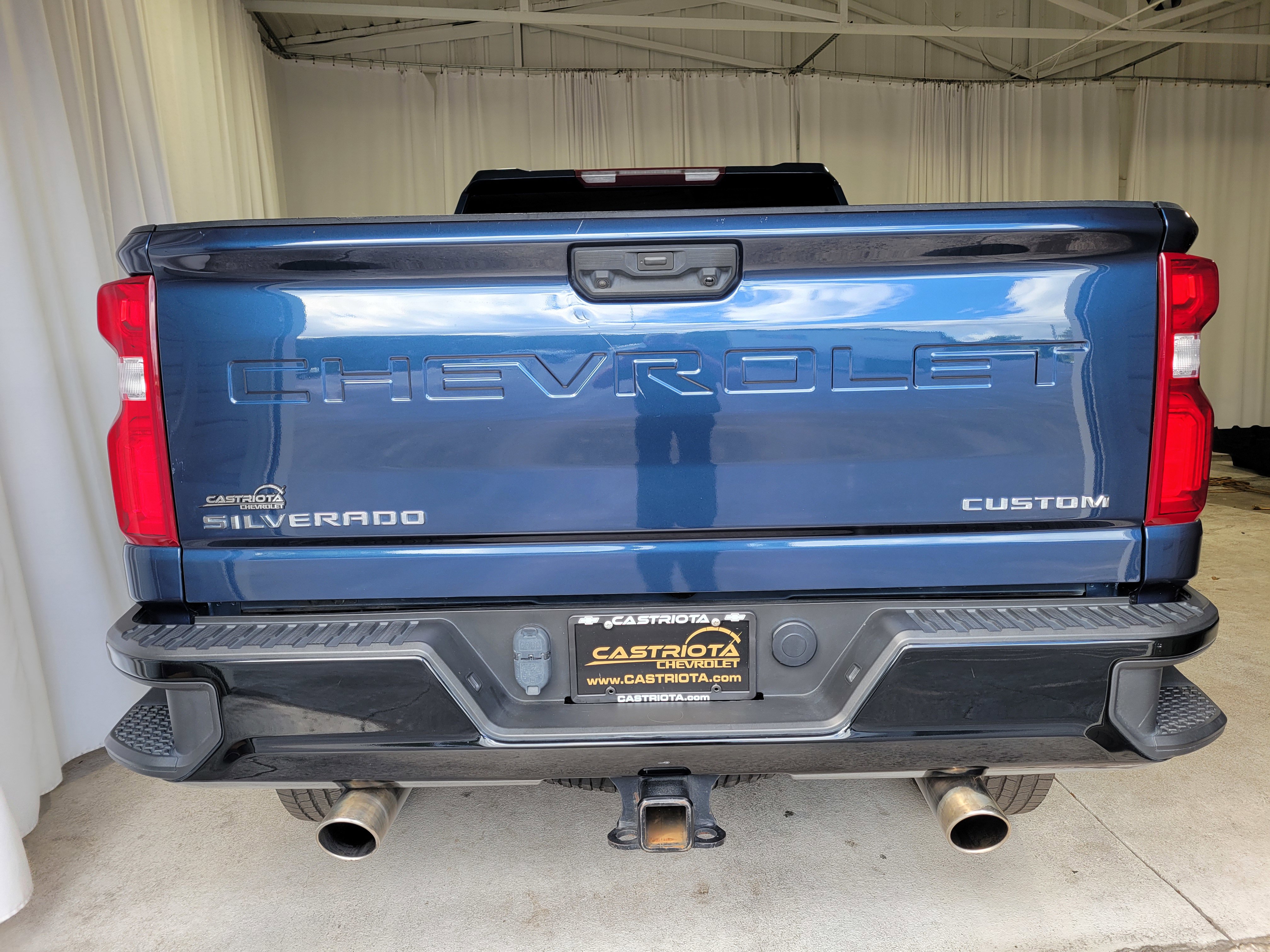 Used 2021 Chevrolet Silverado 2500 Custom w/ Custom Value Package image 6