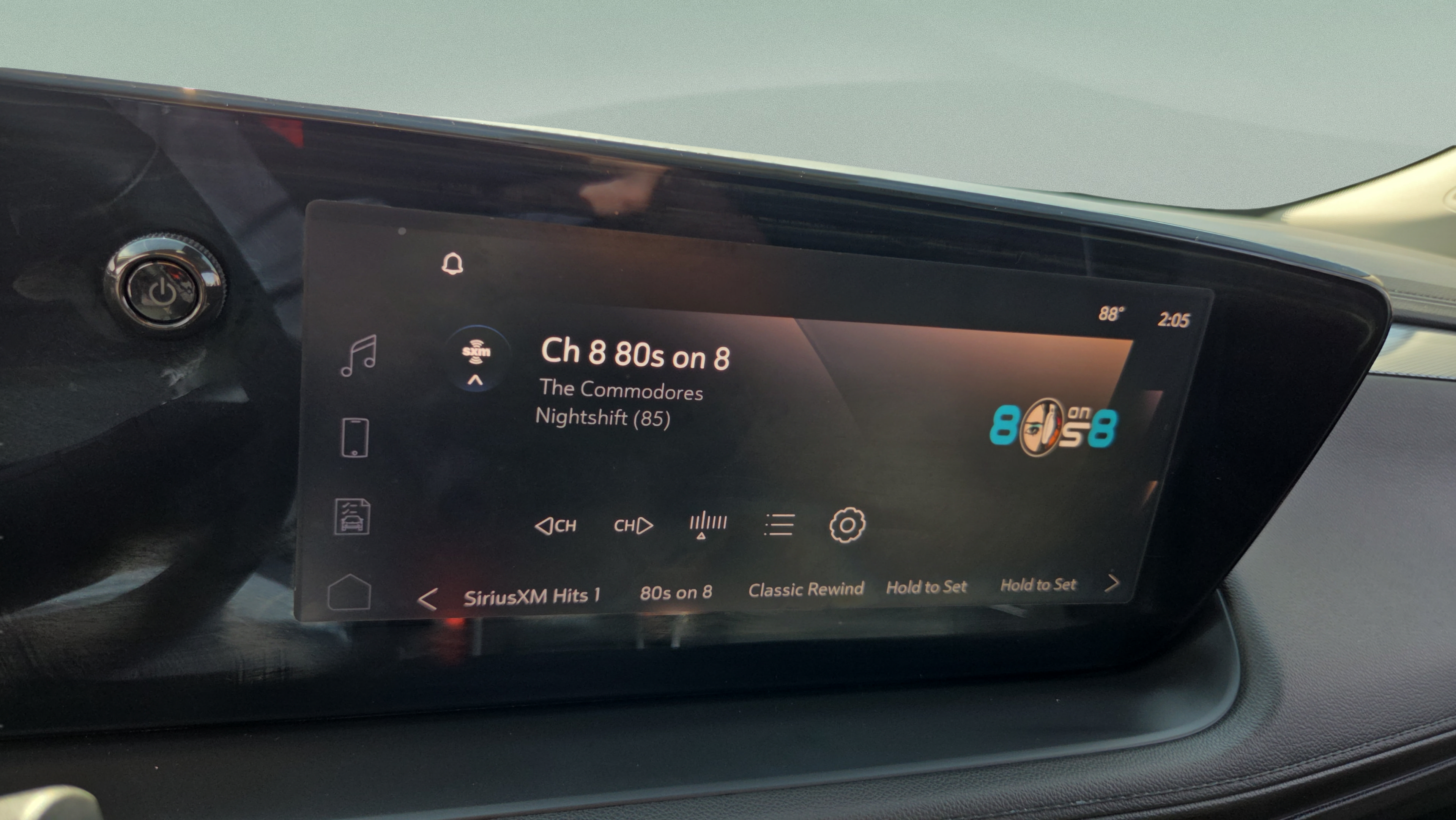 Certified 2024 Buick Encore GX Avenir w/ Avenir Convenience Package FWD image 18