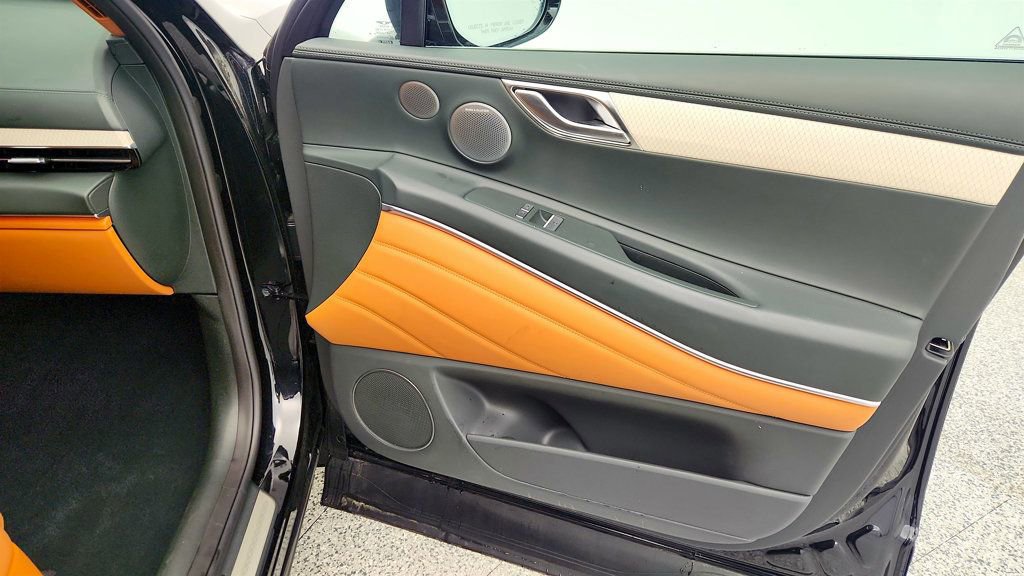 Used 2025 Genesis GV80 3.5T Advanced image 28