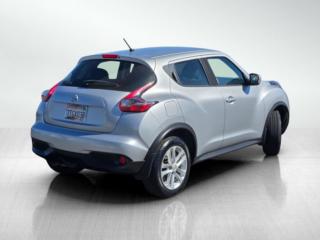 Used 2016 Nissan Juke S FWD image 4