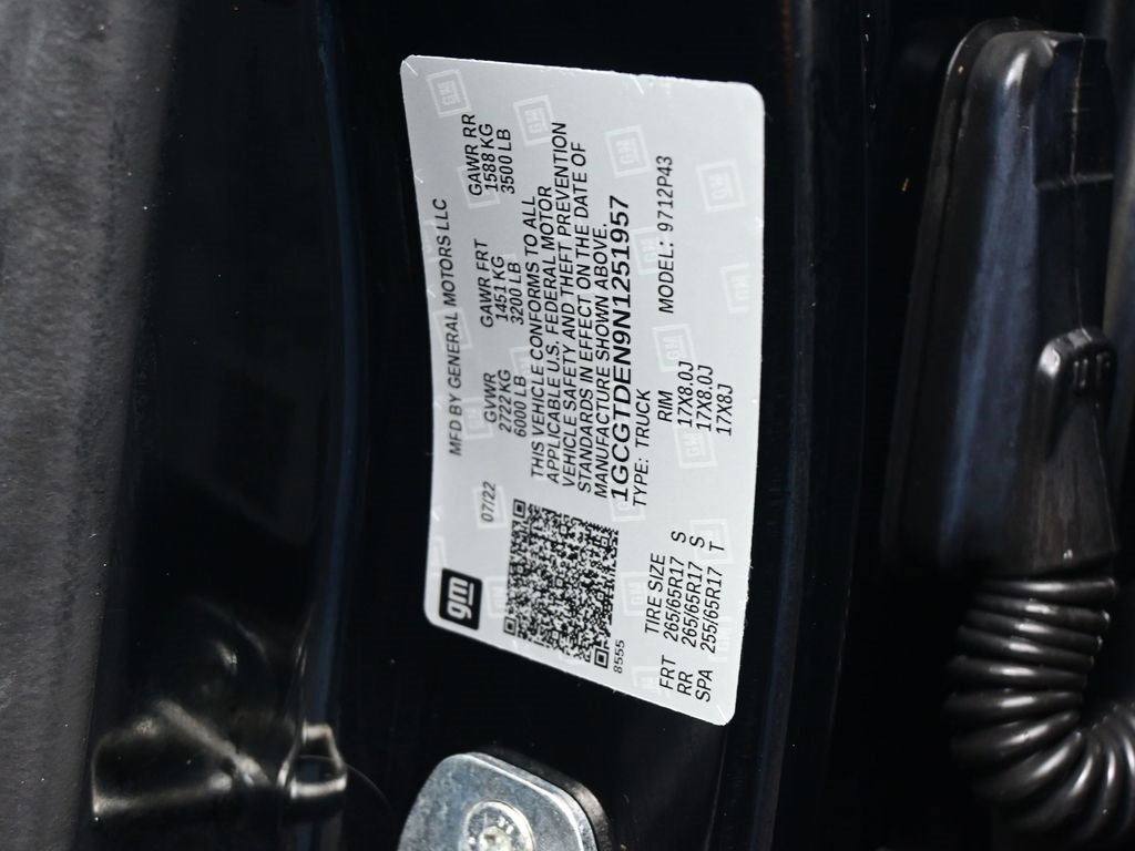 Used 2022 Chevrolet Colorado Z71 w/ Z71 Midnight Edition image 19