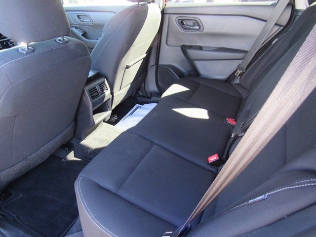 Certified 2025 Nissan Rogue S image 9