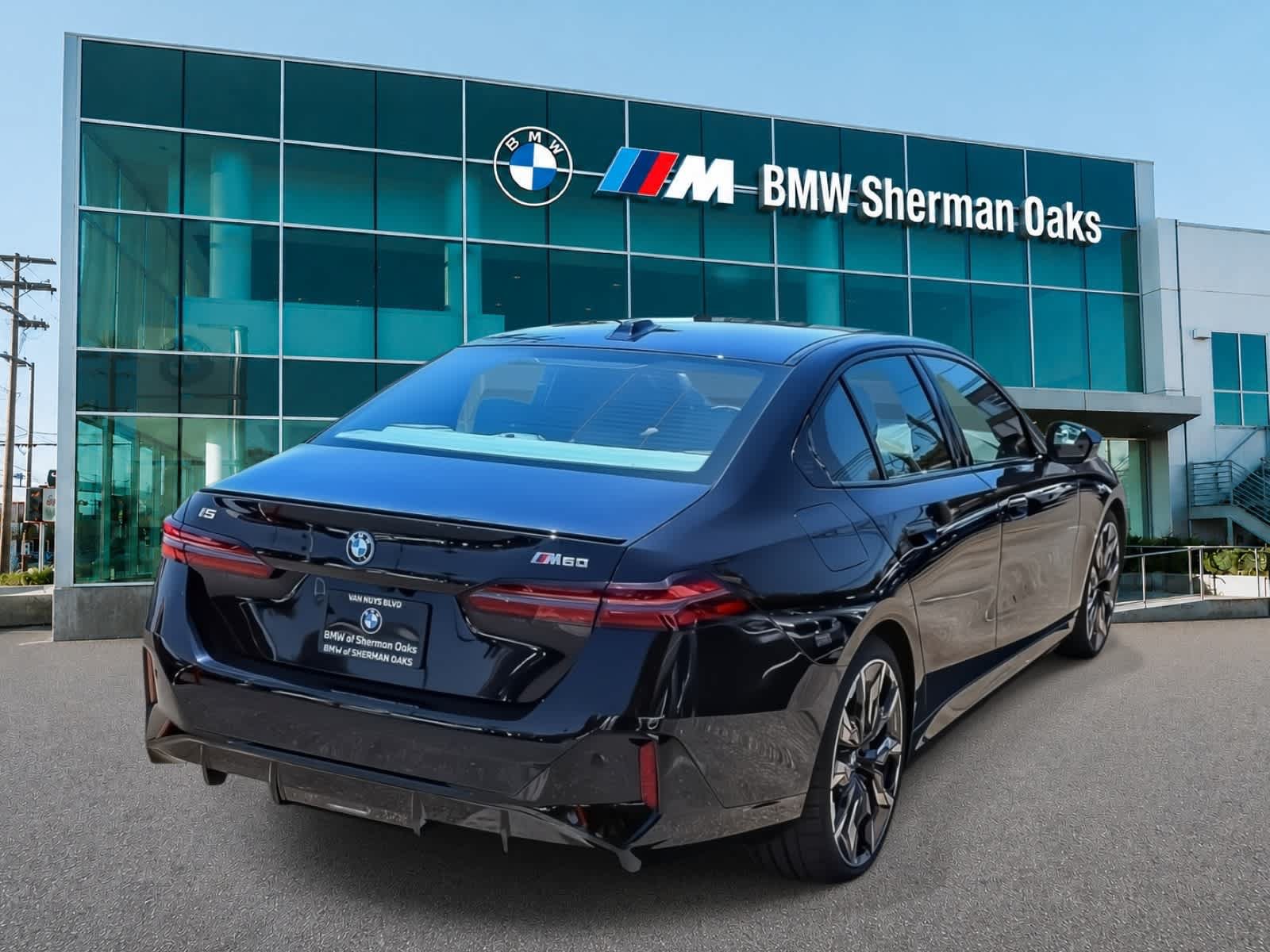 New 2026 BMW i5 M60 w/ Premium Package AWD/4WD image 4