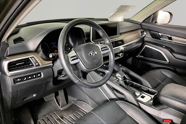 Used 2020 Kia Telluride EX w/ EX Premium Package FWD image 16