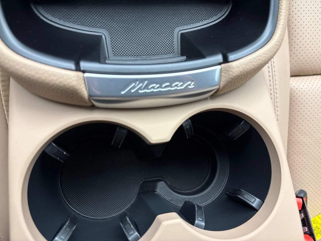 Certified 2026 Porsche Macan AWD/4WD image 36