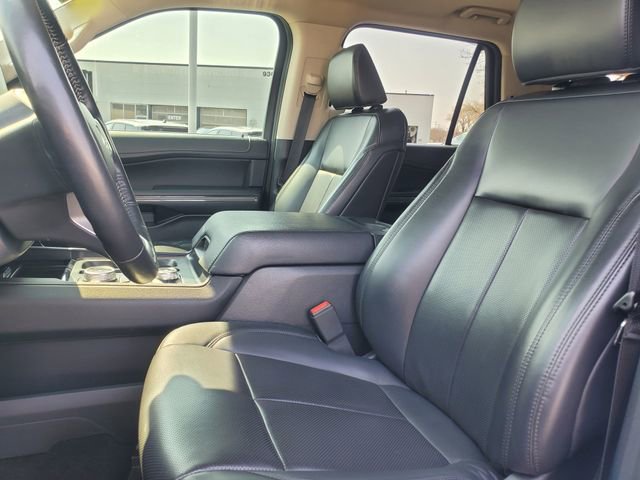 Used 2022 Ford Expedition Max XLT AWD/4WD image 8
