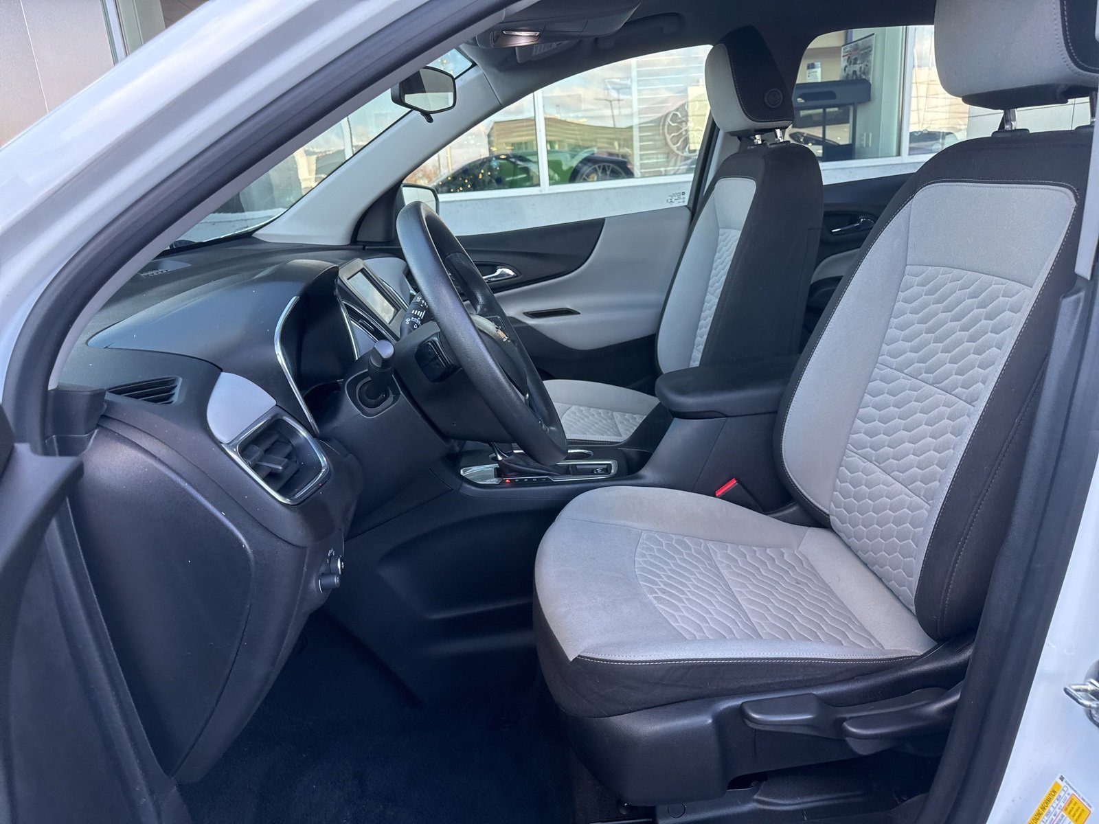 Used 2020 Chevrolet Equinox LS image 19