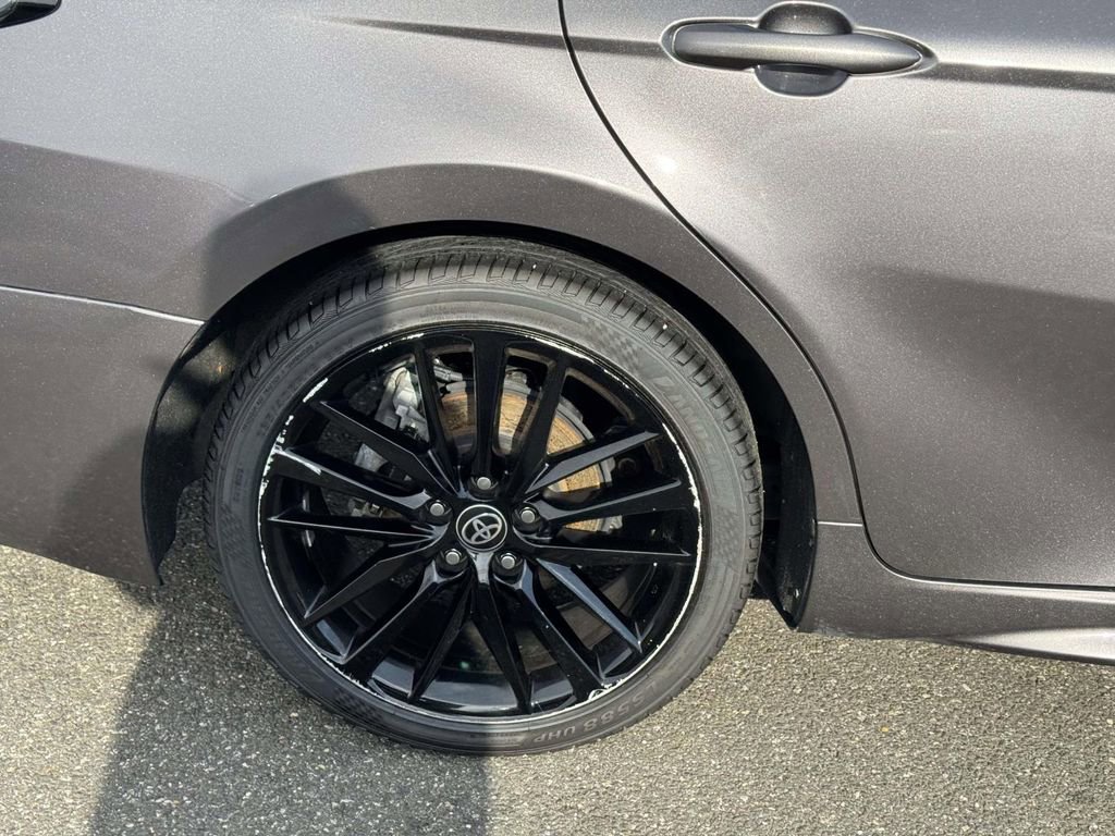 Used 2023 Toyota Camry XSE image 8