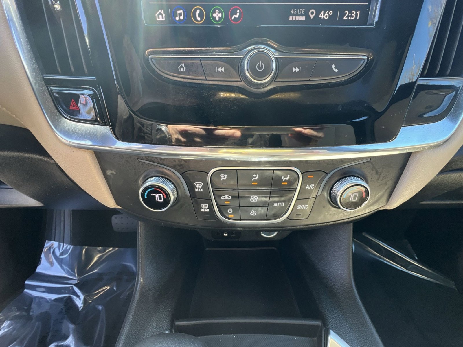 Used 2023 Chevrolet Traverse LS image 20