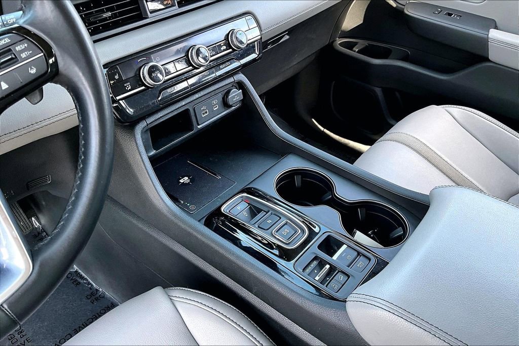 Used 2025 Honda Pilot EX-L image 15